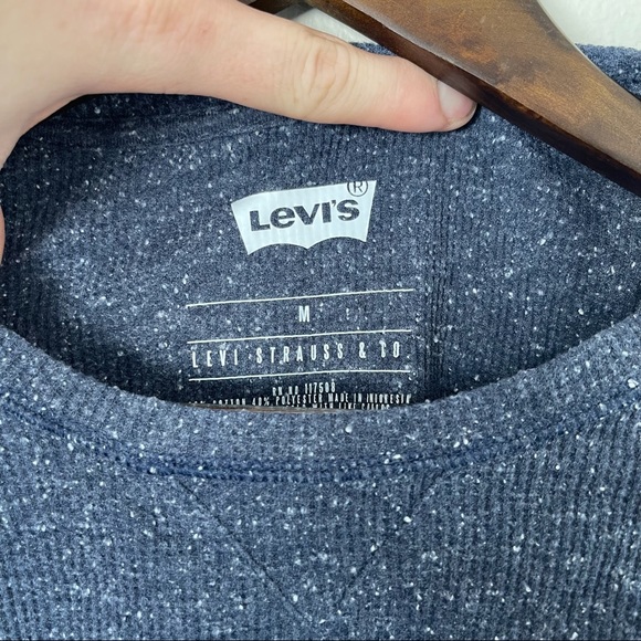 Levi’s Waffle Termal T-shirt Navy with Light speckles - Picture 2 of 3